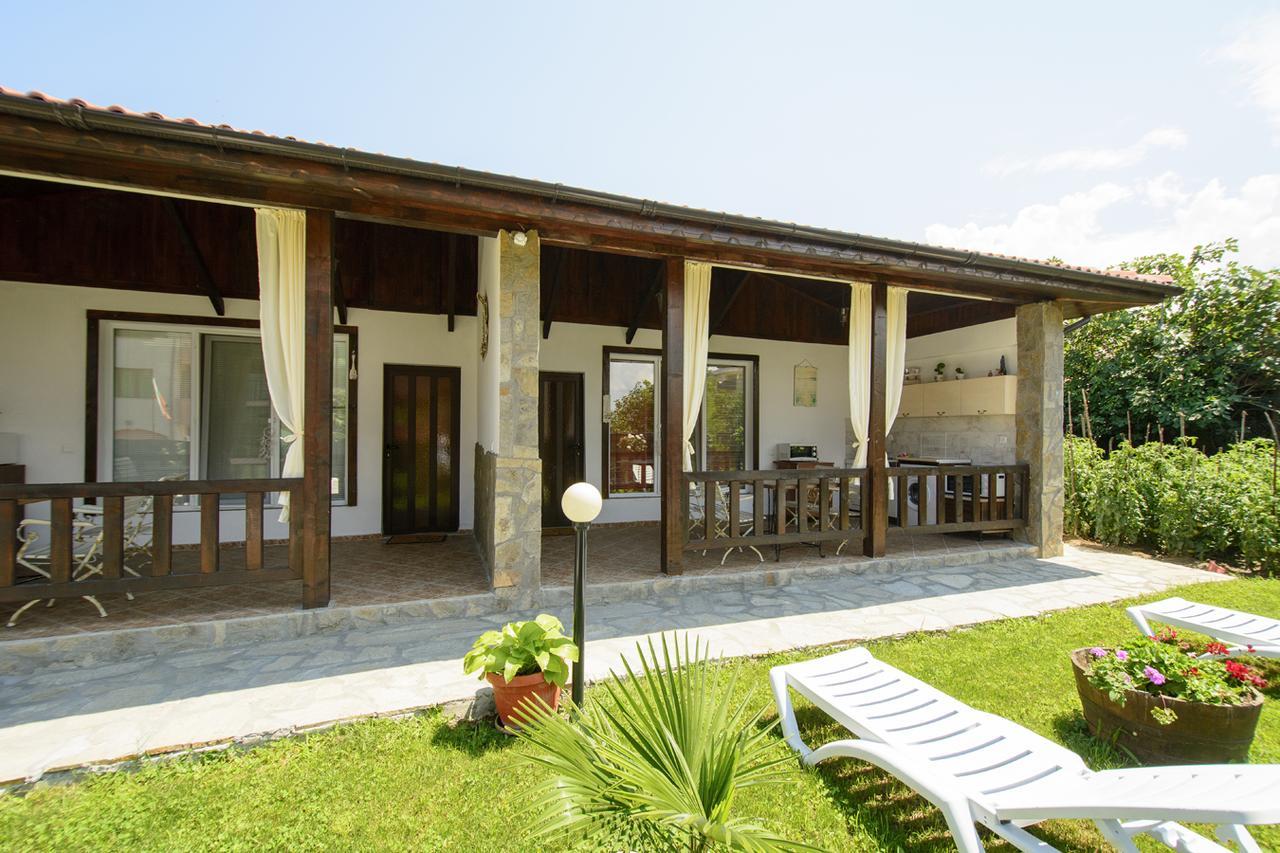 Villa Yanevi Lozenets Exterior foto